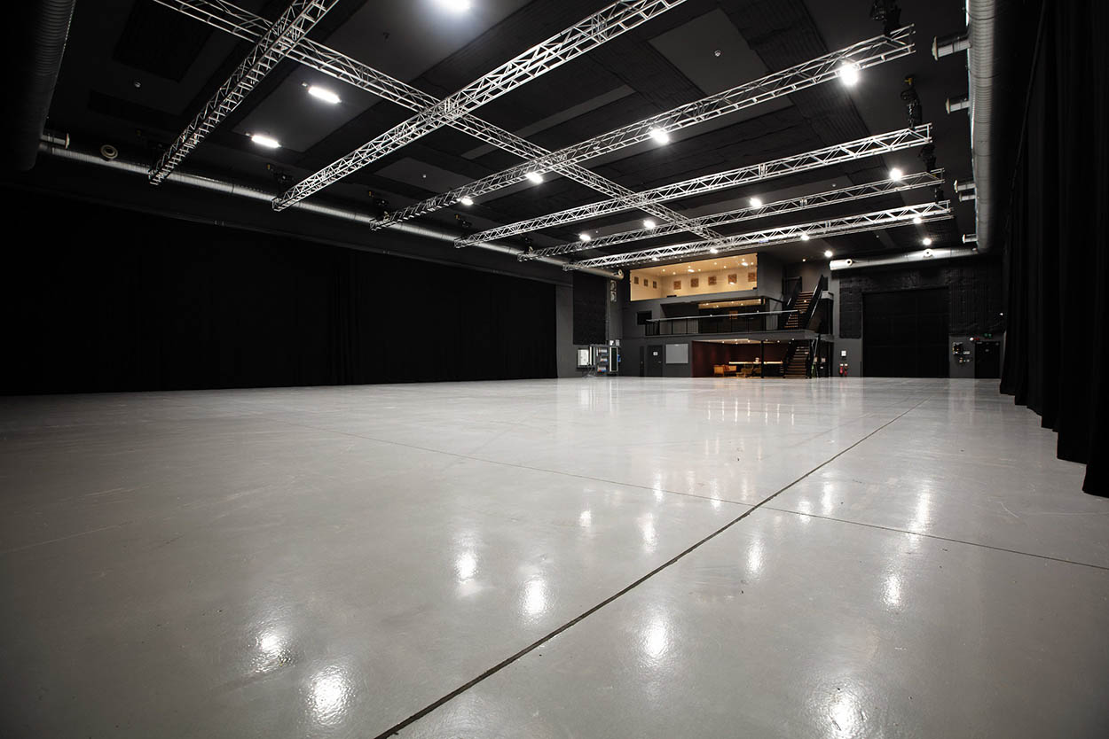 studio images