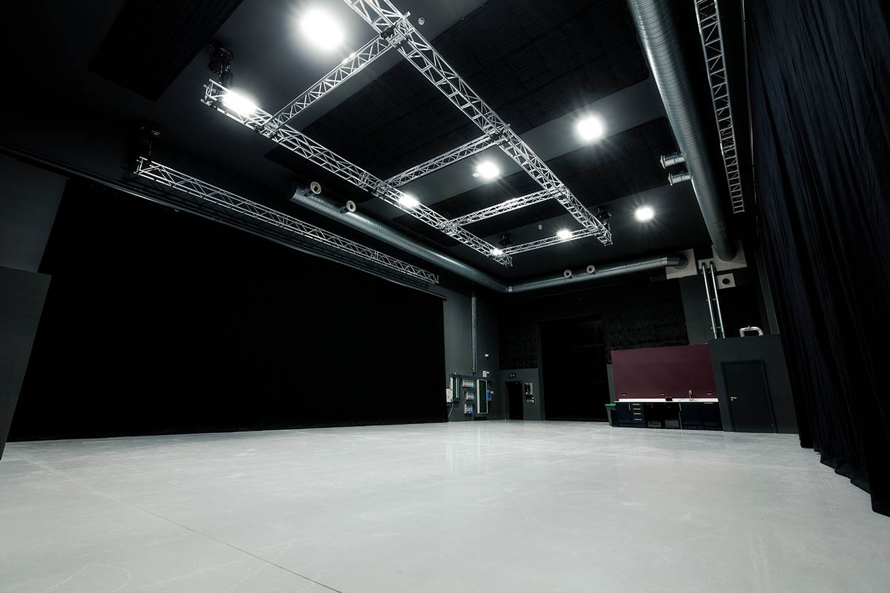 studio images